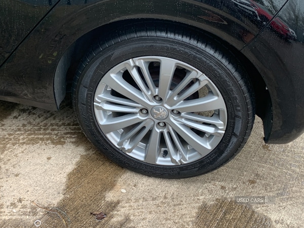 Used Peugeot 208 2017 for sale - 76419442: Photo 9