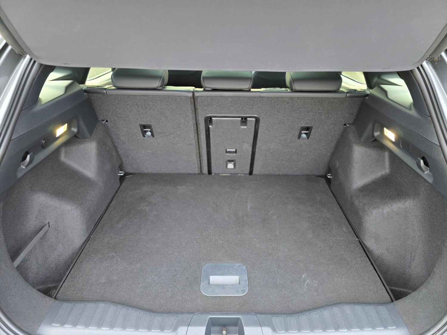 Used Ford Explorer 2024 for sale - 77945791: Photo 13