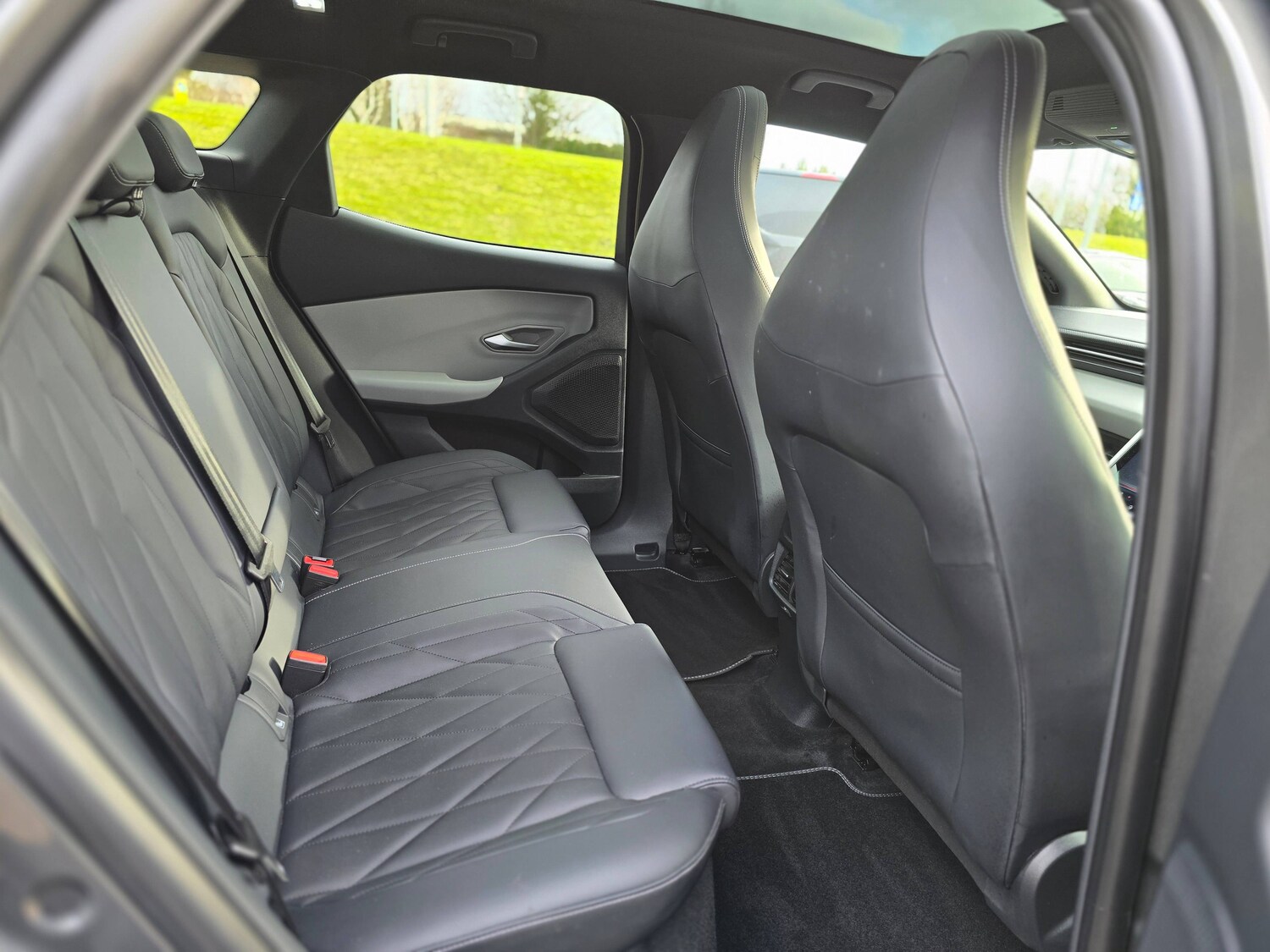 Used Ford Explorer 2024 for sale - 77945791: Photo 14