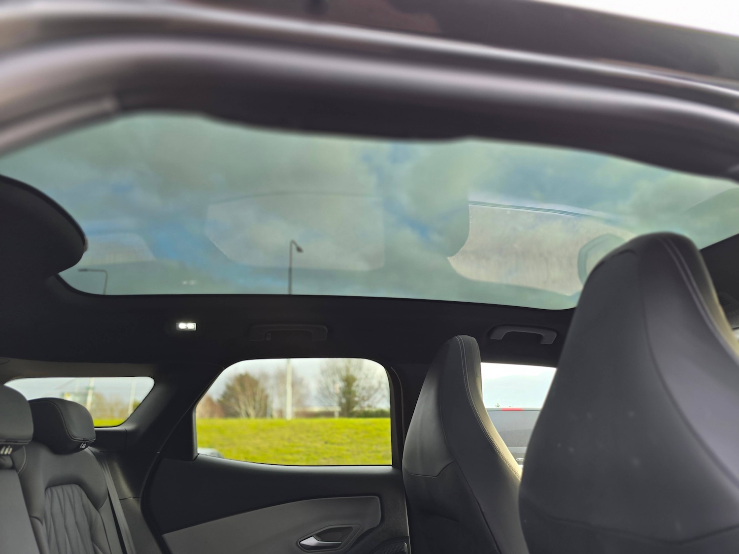 Used Ford Explorer 2024 for sale - 77945791: Photo 16