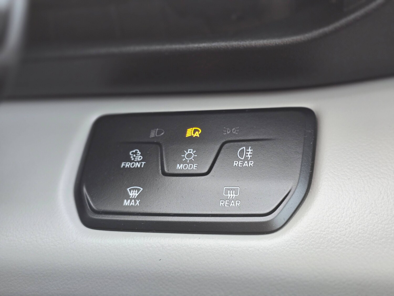 Used Ford Explorer 2024 for sale - 77945791: Photo 29