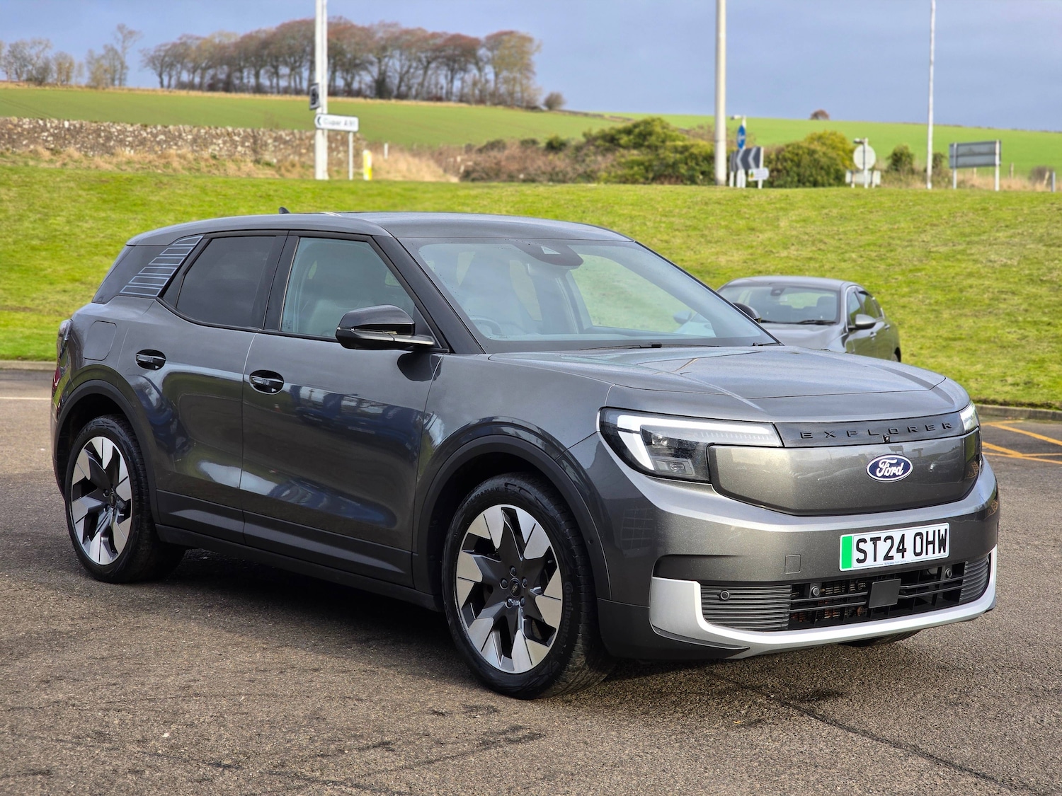 Used Ford Explorer 2024 for sale - 77945791: Photo 4