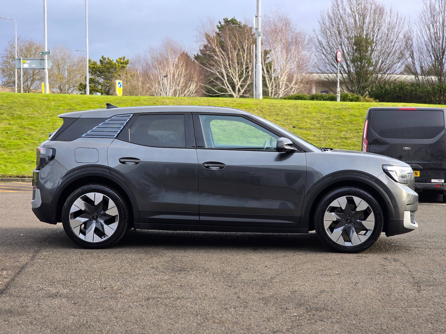 Used Ford Explorer 2024 for sale - 77945791: Photo 5