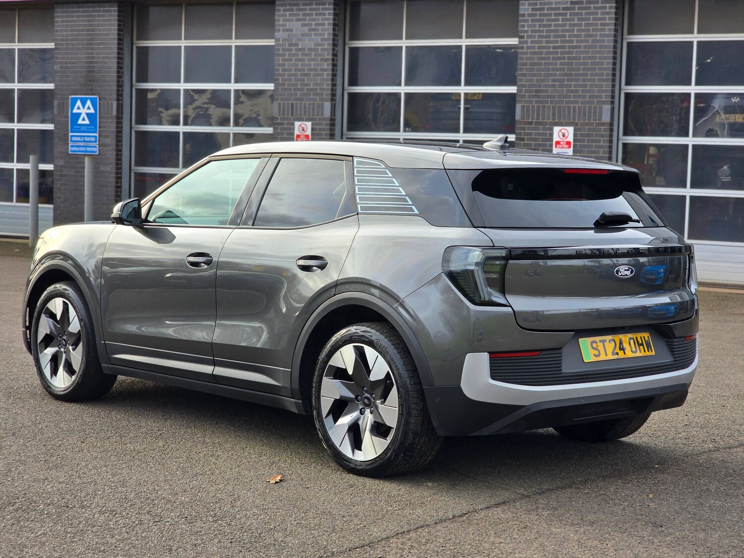 Used Ford Explorer 2024 for sale - 77945791: Photo 8