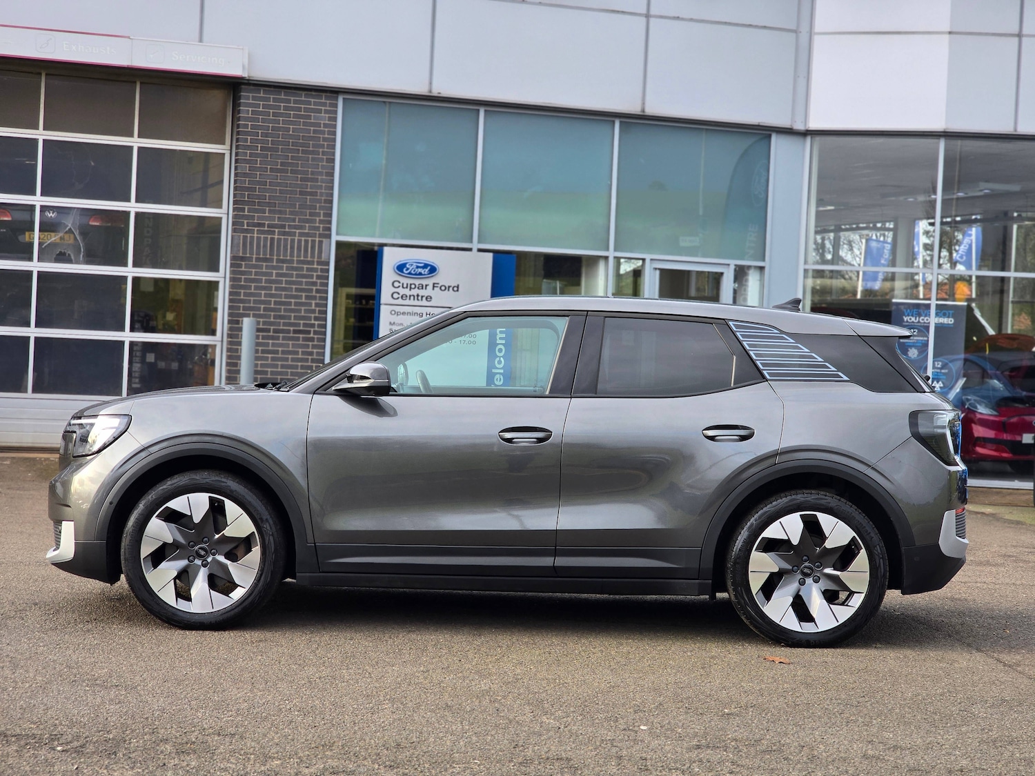 Used Ford Explorer 2024 for sale - 77945791: Photo 9