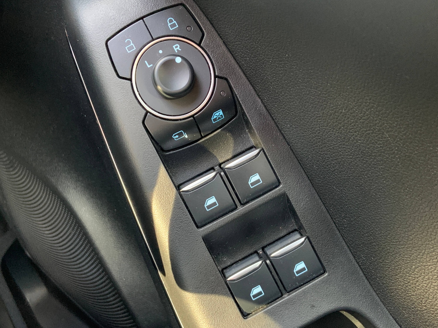 Used Ford Puma 2024 for sale - 76782779: Photo 23