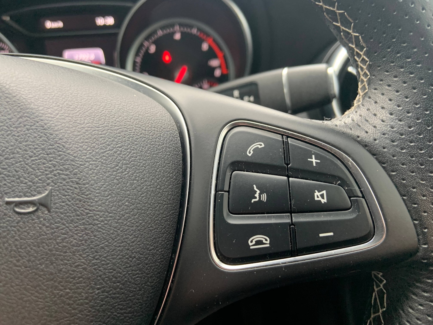 Used Mercedes-Benz A-Class 2018 for sale - 76365032: Photo 14