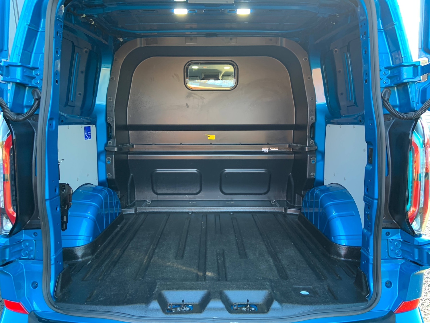Used Ford Transit Custom 2024 for sale - 77352202: Photo 8