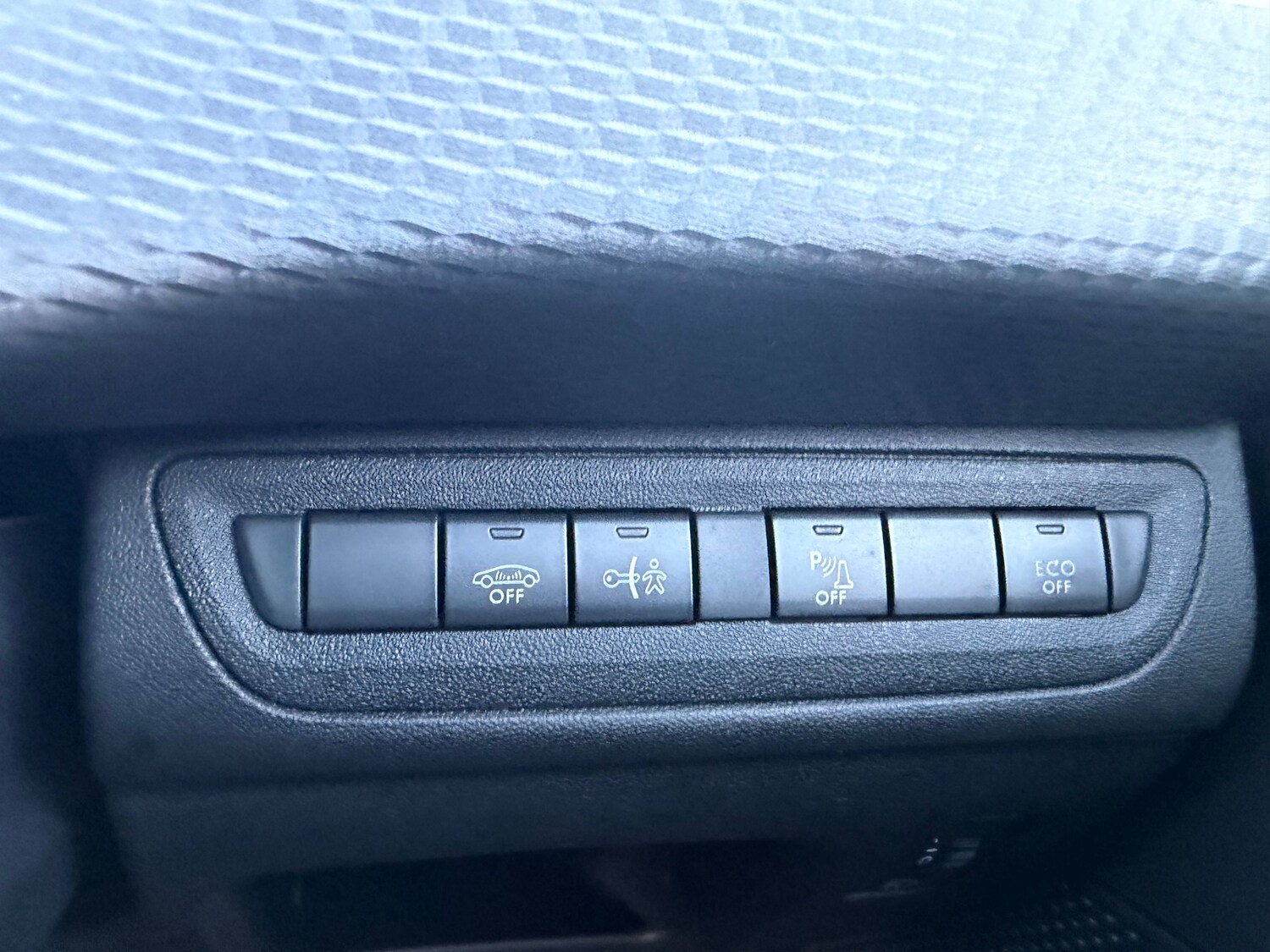 Used Peugeot 2008 for sale - 77932905: Photo 16