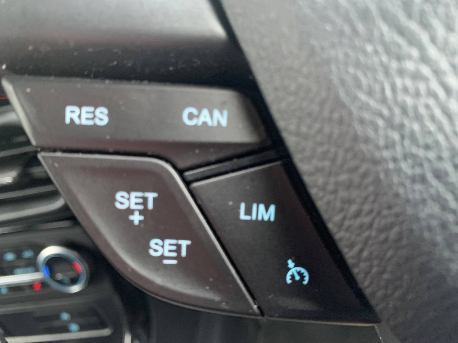 Used Ford Ecosport 2018 for sale - 77149663: Photo 15