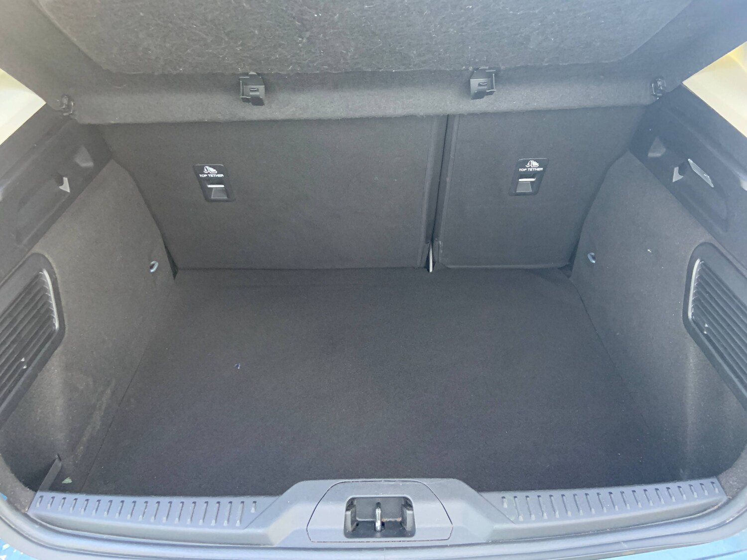 Used Ford Focus 2023 for sale - 78145029: Photo 9