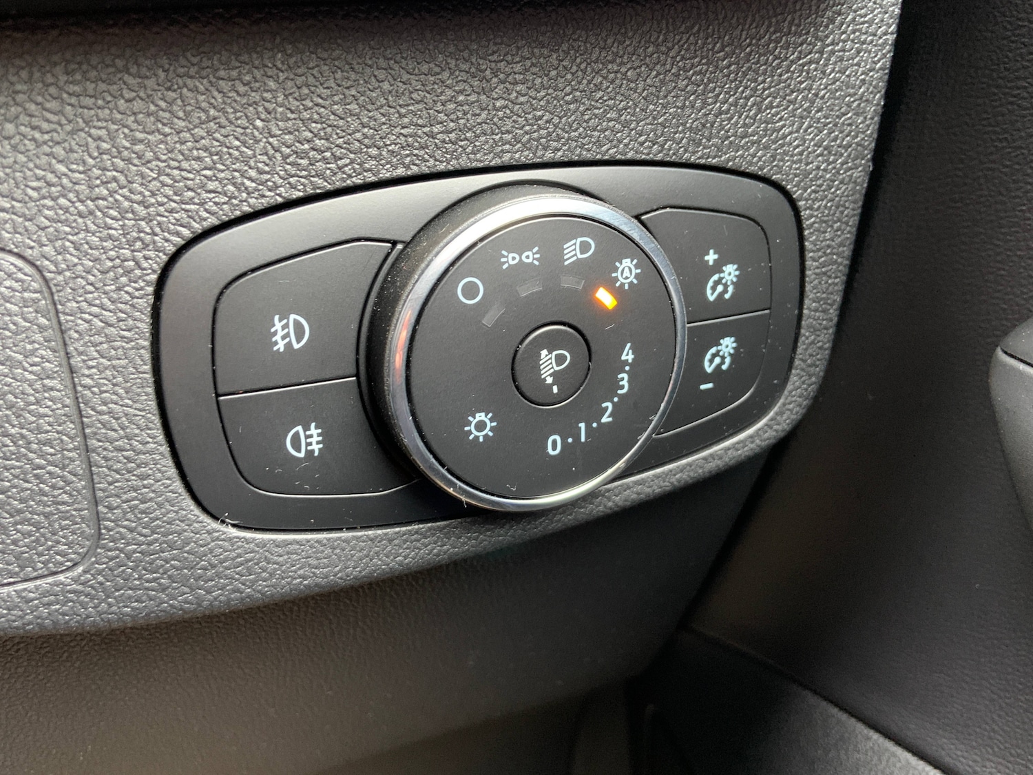 Used Ford Focus 2023 for sale - 78001601: Photo 25