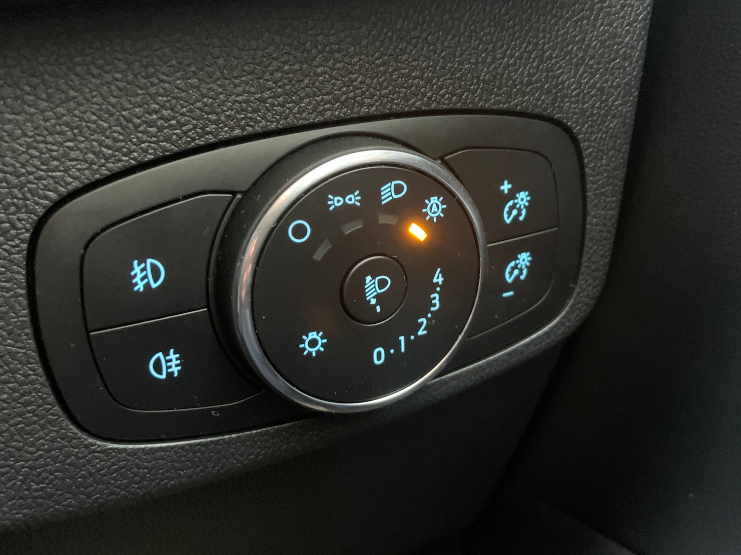 Used Ford Focus 2022 for sale - 76739708: Photo 30