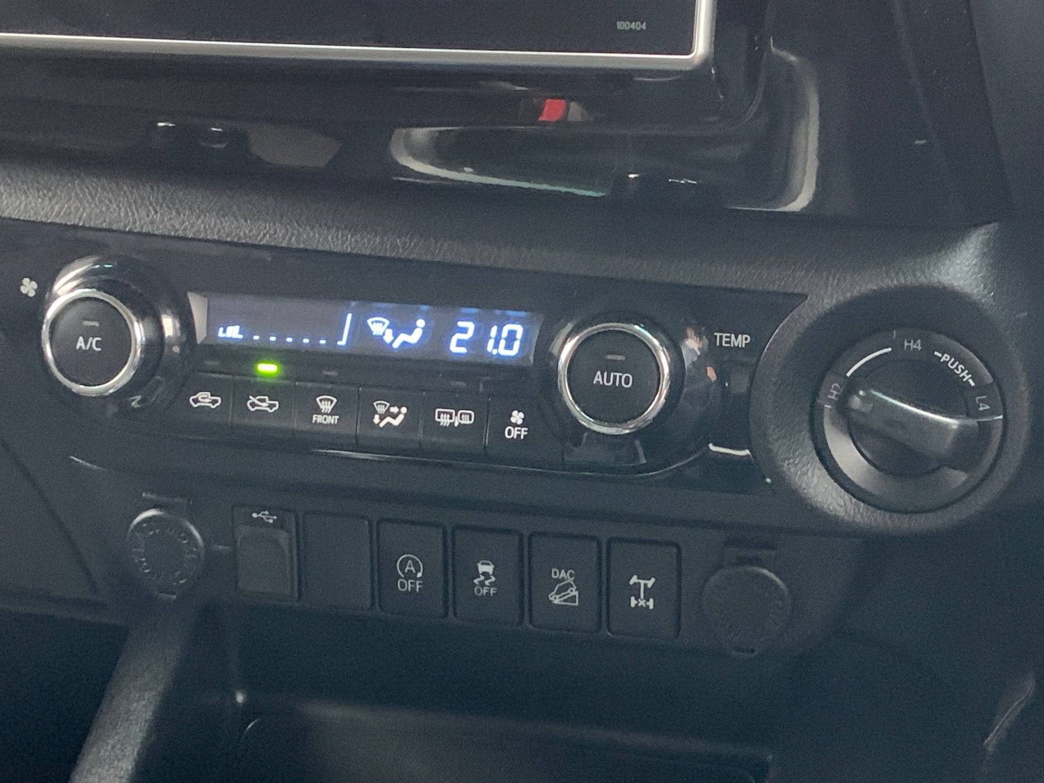 Used Toyota Hilux 2019 for sale - 77963784: Photo 22