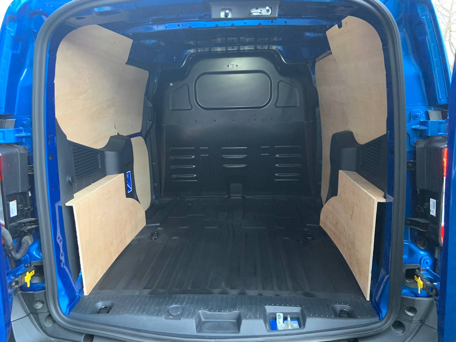 Used Ford Transit Courier 2024 for sale - 77220560: Photo 10