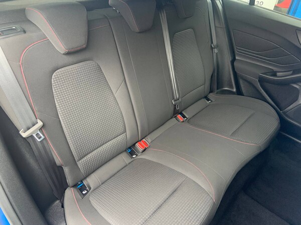 Used Ford Focus 2021 for sale - 76126436: Photo 17