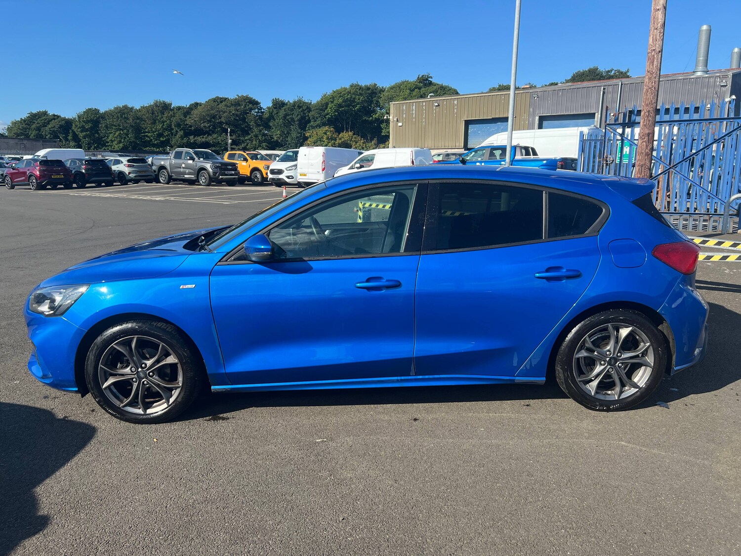 Used Ford Focus 2021 for sale - 76126436: Photo 4