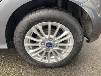 Used Ford Ka+ 2019 for sale - 76488560: Photo