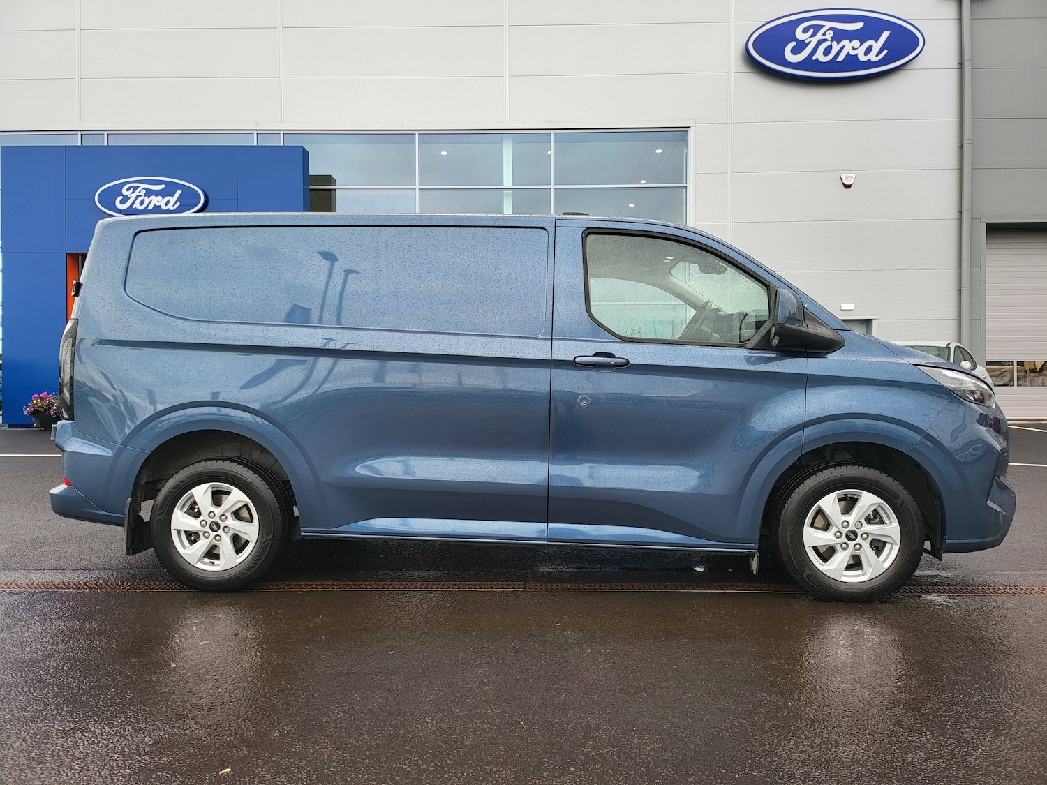 Used Ford Transit Custom 2023 for sale - 76115543: Photo 4