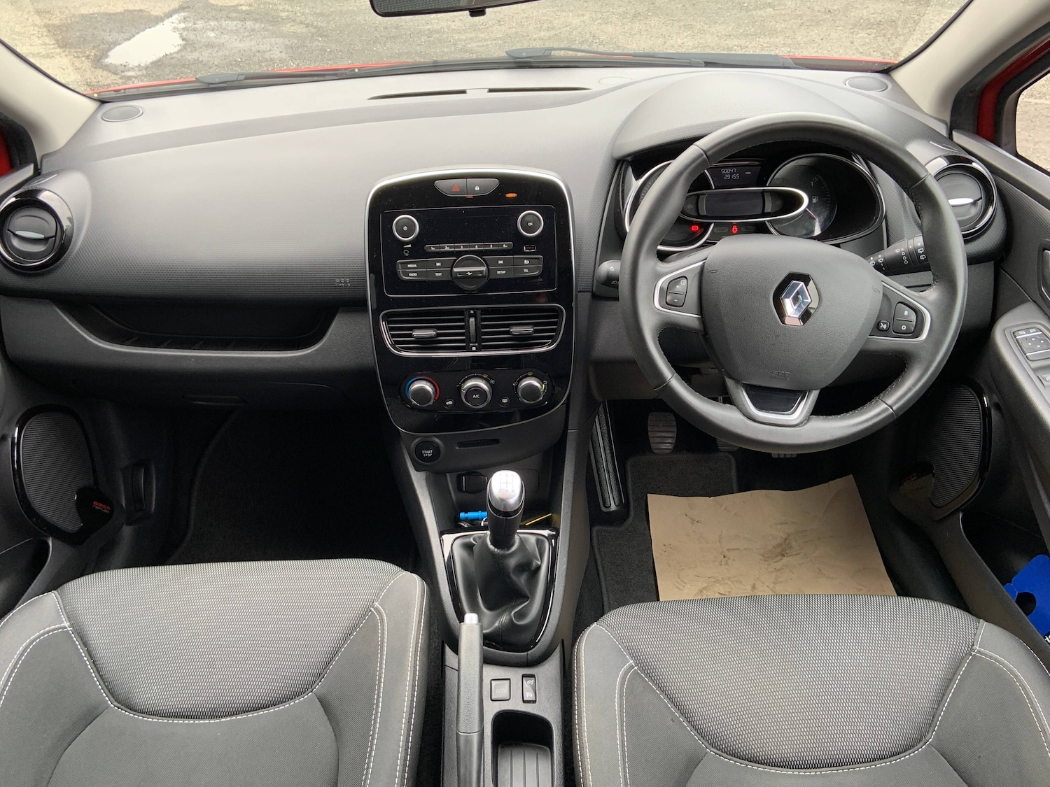 Used Renault Clio 2019 for sale - 77998733: Photo 11