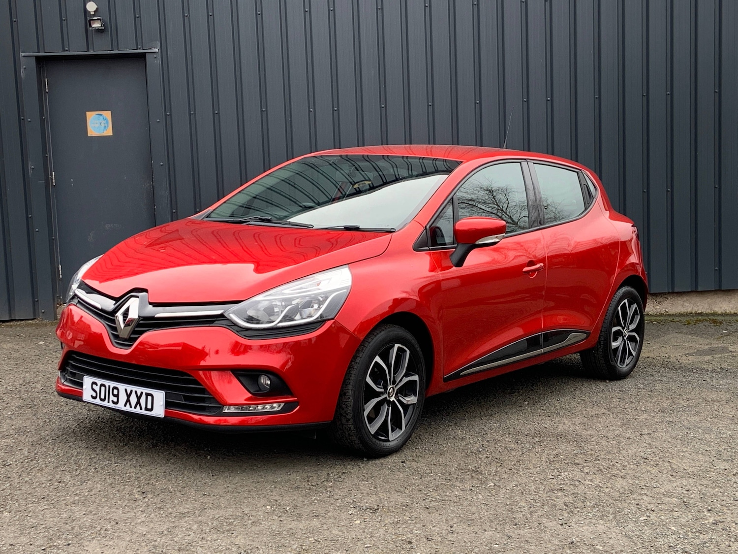 Used Renault Clio 2019 for sale - 77998733: Photo 3