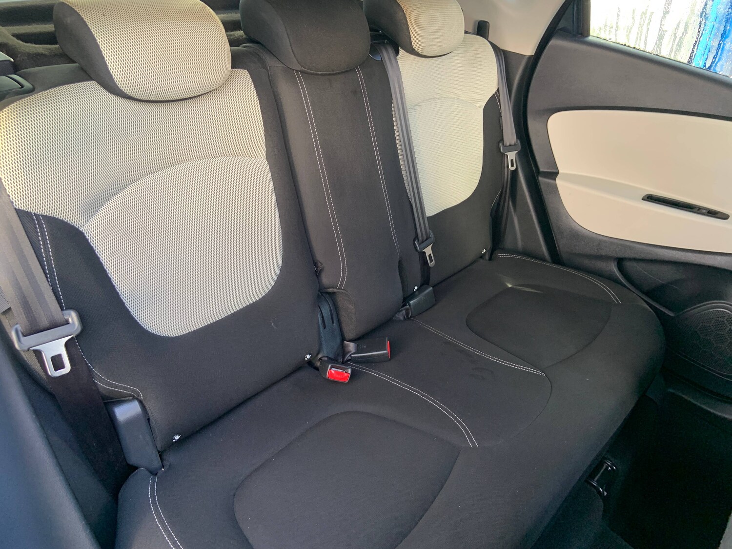 Used Renault Captur for sale - 77365574: Photo 9