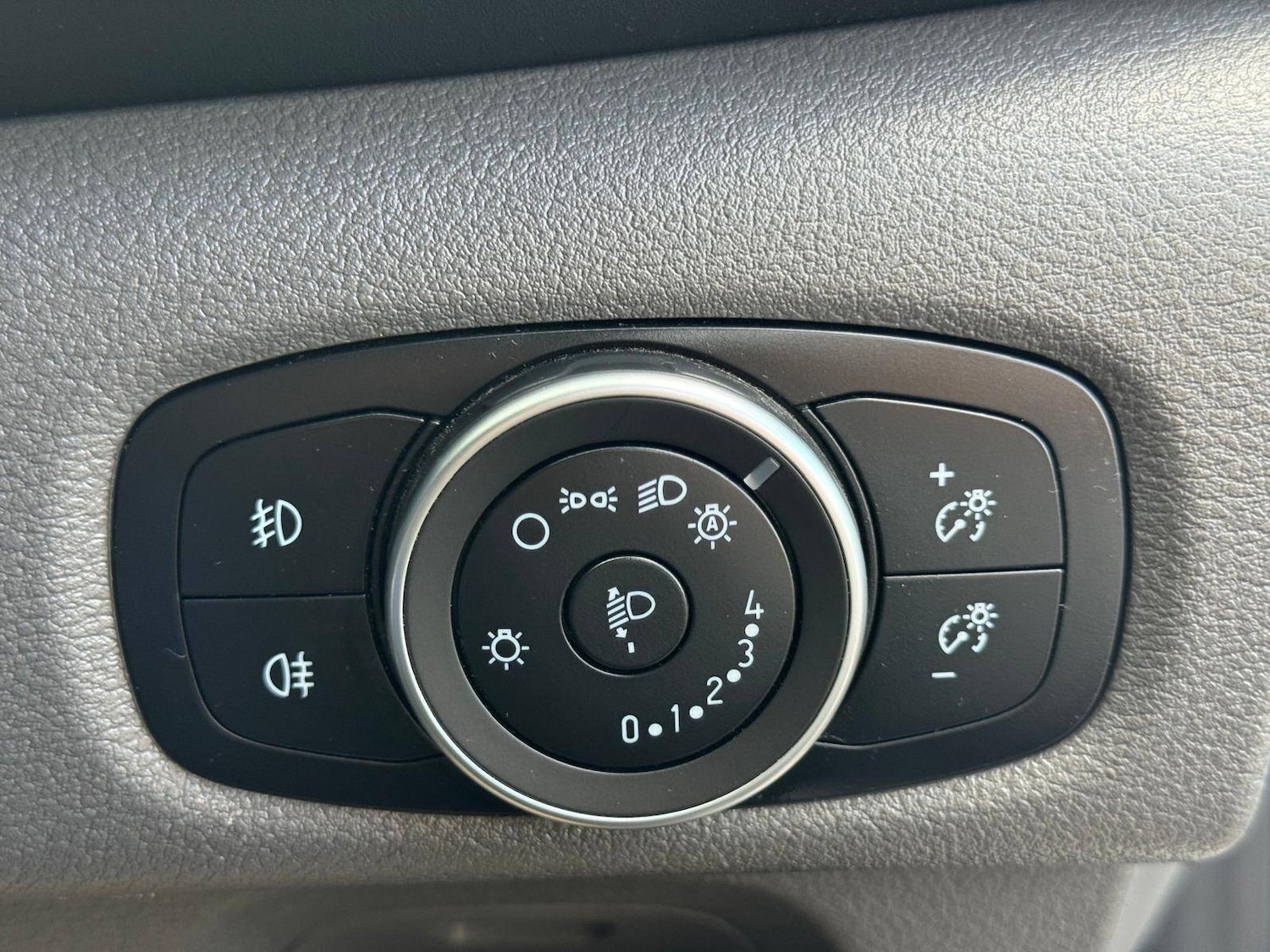Vehicle 33