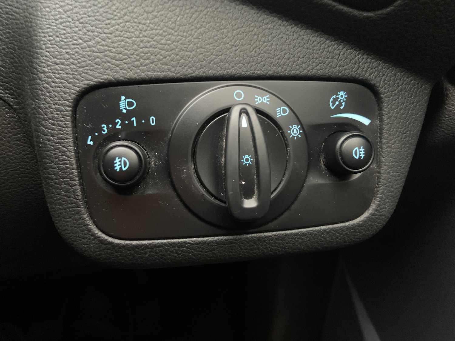 Used Ford Kuga for sale - 77421305: Photo 29