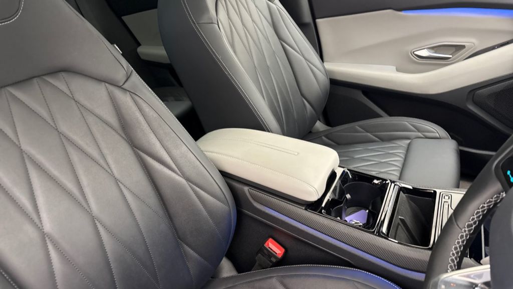 Used Ford Explorer 2024 for sale - 77850503: Photo 10