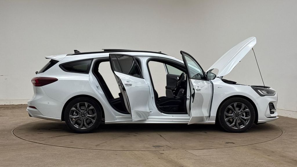 Used Ford Focus 2025 for sale - 76546056: Photo 5