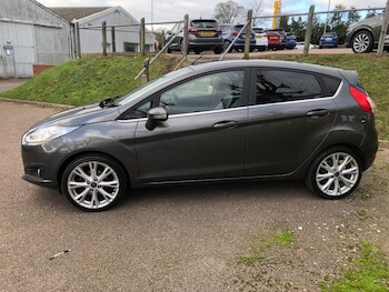 Used Ford Fiesta 2017 for sale - 77048560: Photo