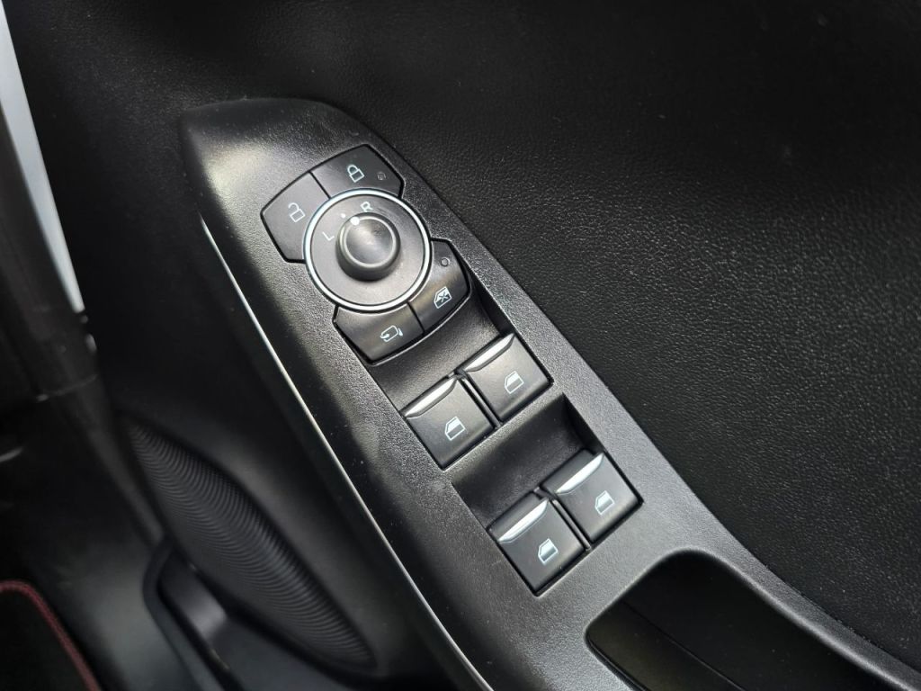 Used Ford Puma 2023 for sale - 75875103: Photo 32