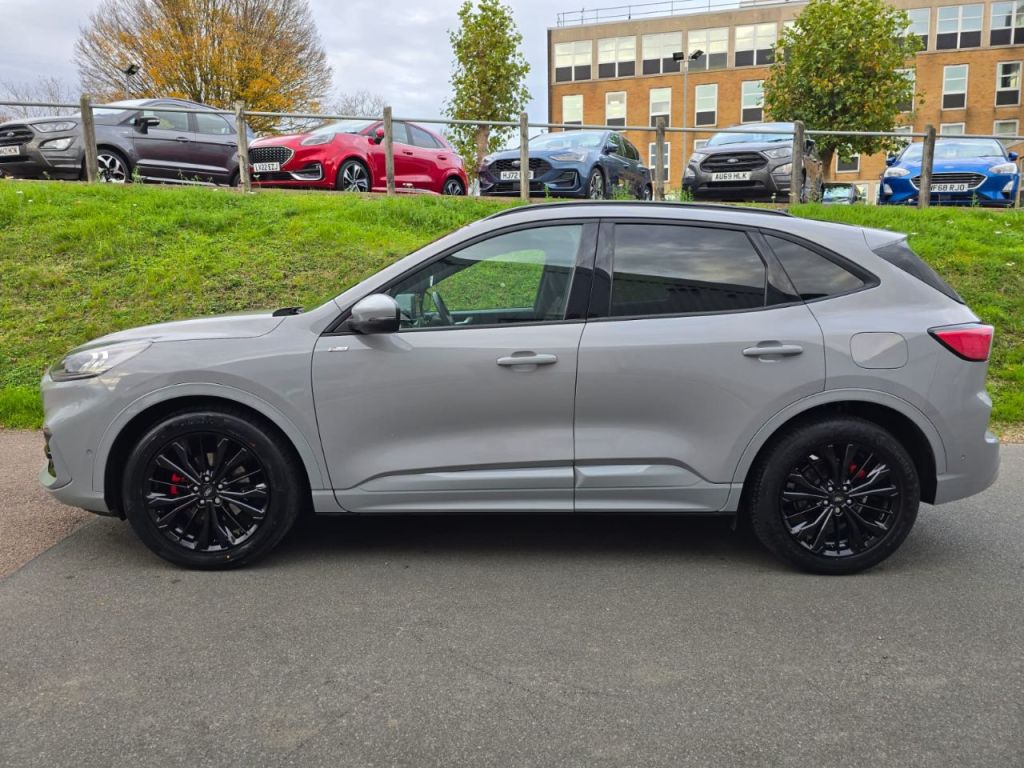 Used Ford Kuga 2023 for sale - 77590205: Photo 2