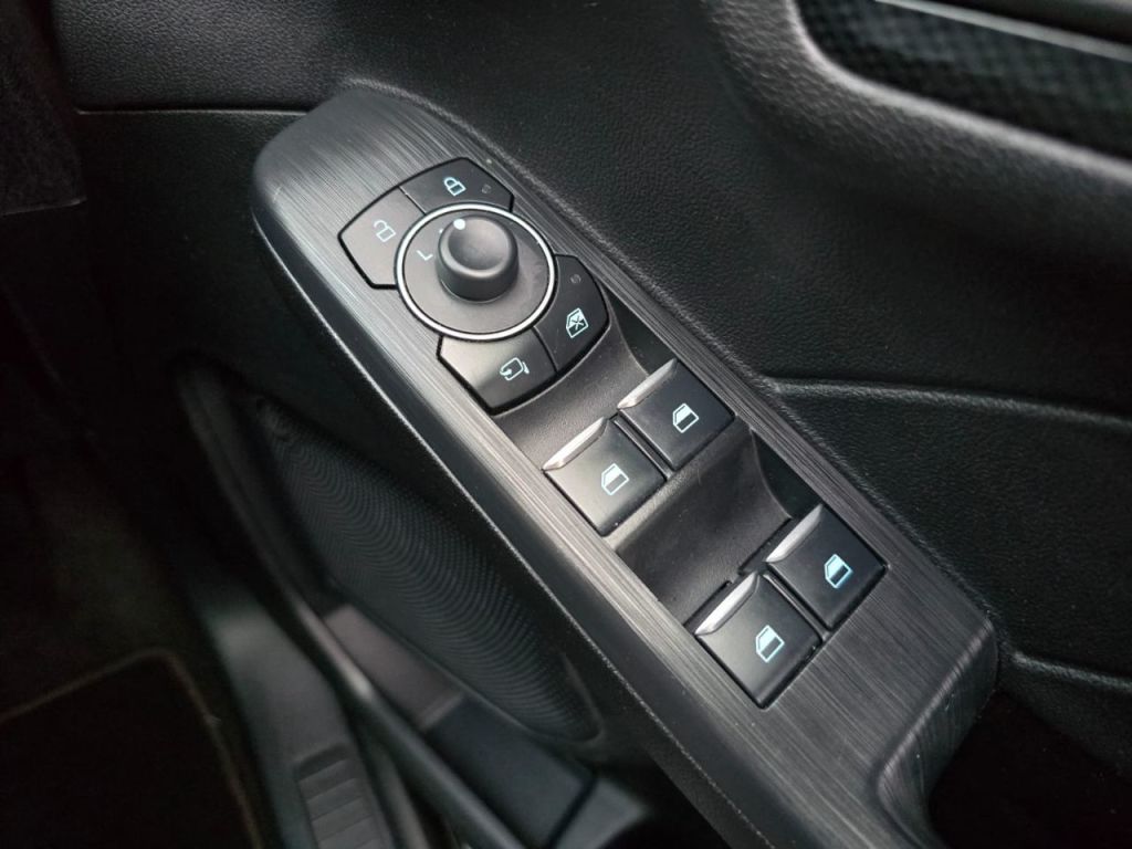 Used Ford Kuga 2023 for sale - 77590205: Photo 31