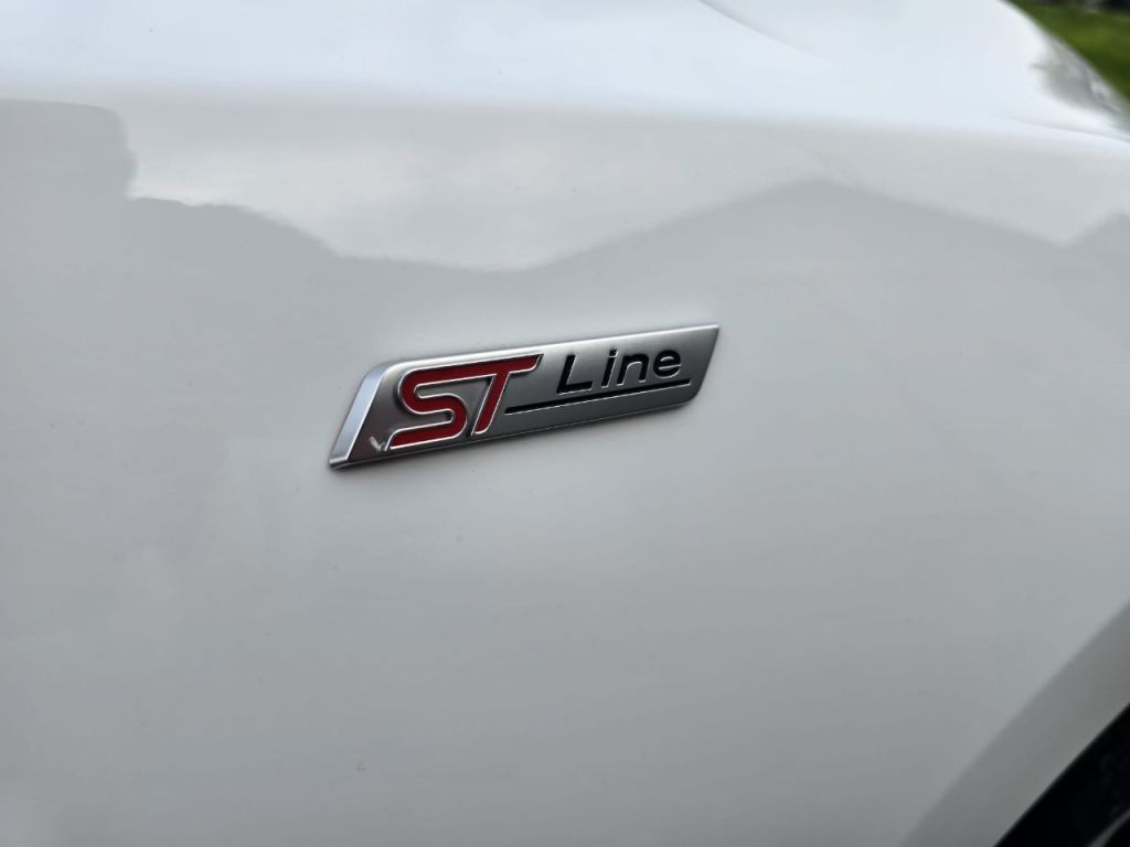 Used Ford Focus 2022 for sale - 76395500: Photo 16