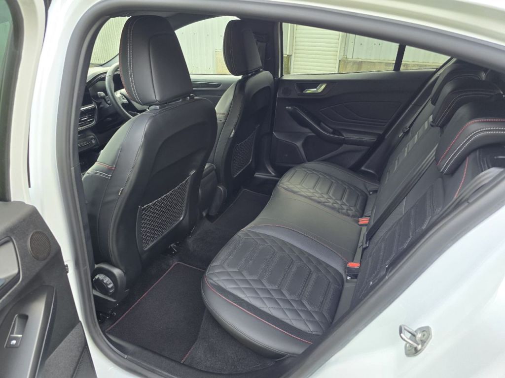 Used Ford Focus 2022 for sale - 76395500: Photo 20