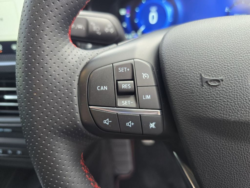 Used Ford Focus 2022 for sale - 76395500: Photo 24