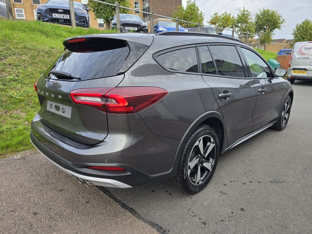 Used Ford Focus 2023 for sale - 76391551: Photo 12