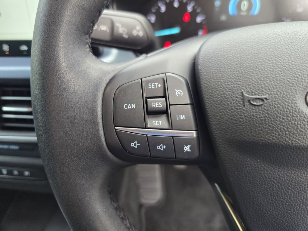 Used Ford Focus 2023 for sale - 76391551: Photo 22