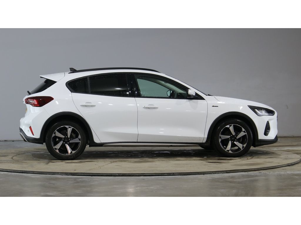 Used Ford Focus 2024 for sale - 77368057: Photo 2