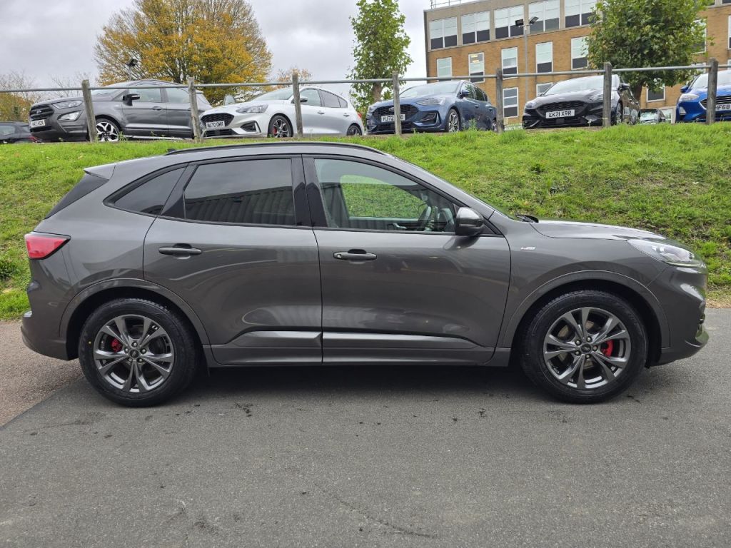 Used Ford Kuga 2022 for sale - 76147210: Photo 2