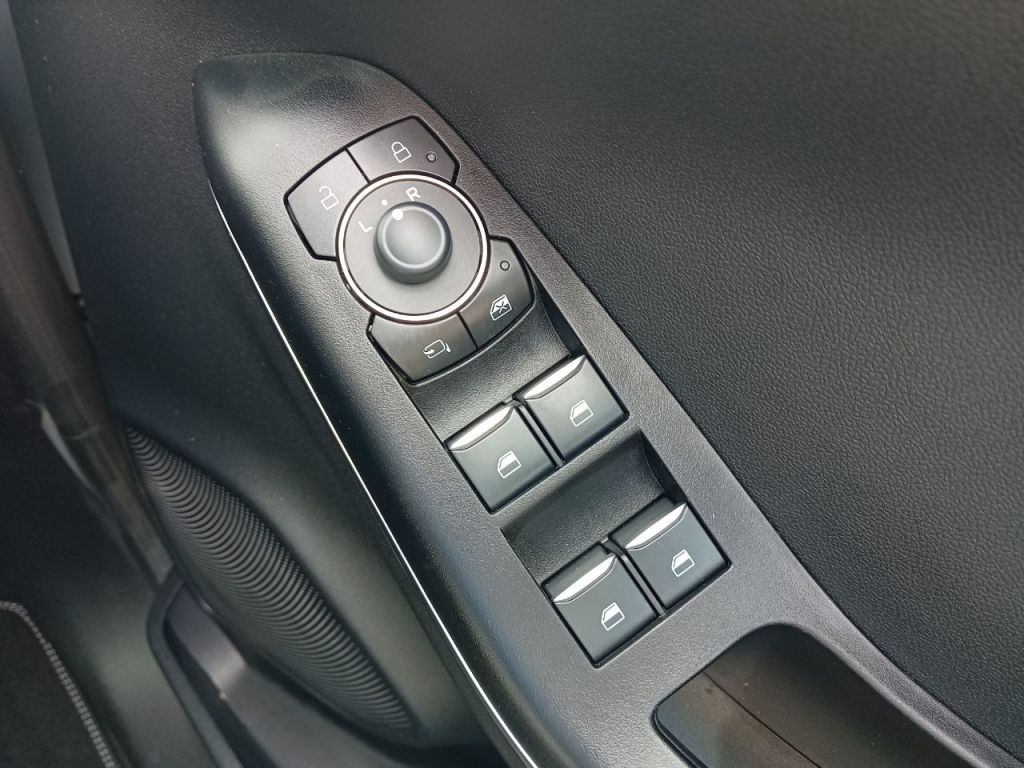 Vehicle 33