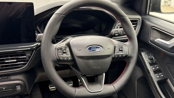 Used Ford Focus 2024 for sale - 75358740: Photo 11