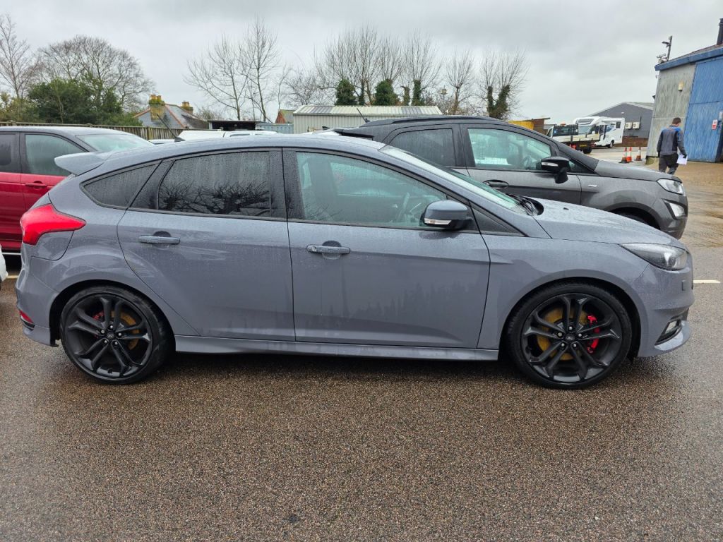 Used Ford Focus 2018 for sale - 77607956: Photo 3