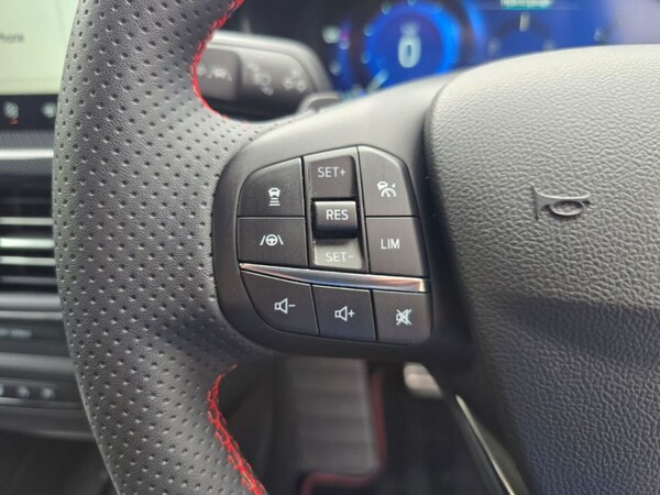 Used Ford Focus 2023 for sale - 75572872: Photo 29