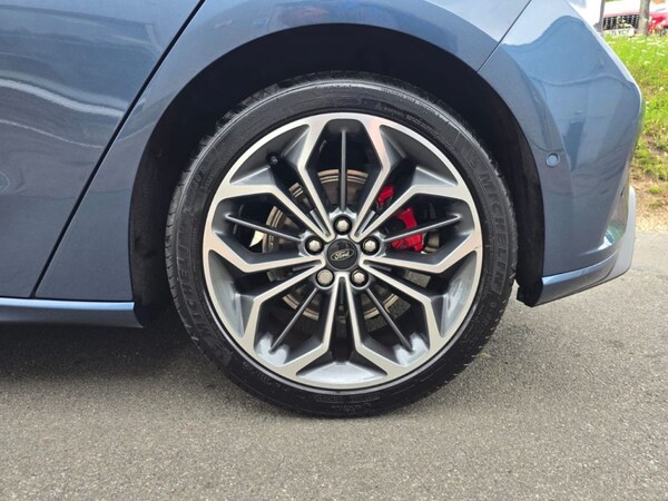 Used Ford Focus 2023 for sale - 75572872: Photo 8