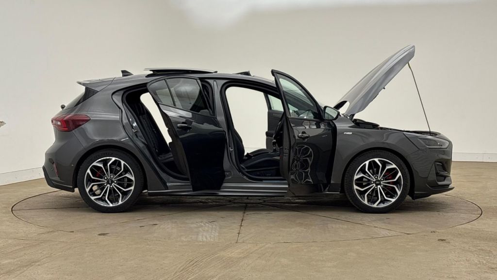 Used Ford Focus 2024 for sale - 76391543: Photo 4