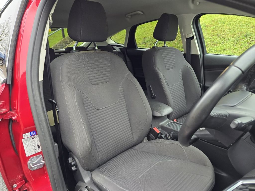 Used Ford Focus 2018 for sale - 76697982: Photo 12