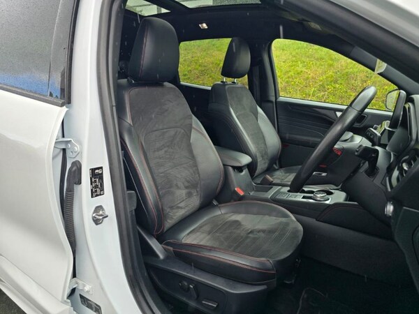 Used Ford Kuga 2022 for sale - 75723539: Photo 42