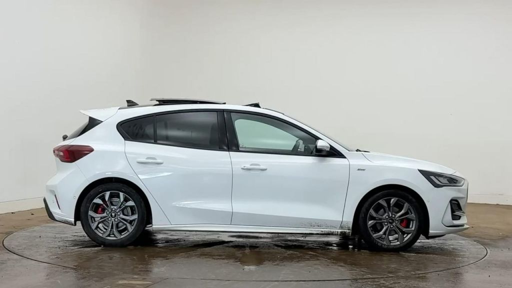 Used Ford Focus 2025 for sale - 77520191: Photo 2